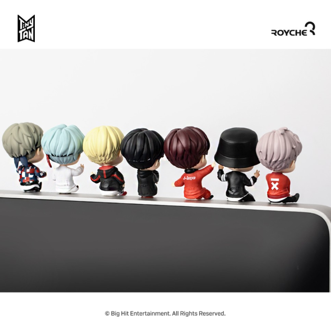 BTS OFFICIAL TINY TAN MONITOR FIGURE – k-cutiestar