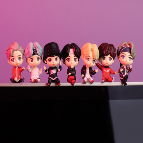 BTS OFFICIAL TINY TAN MONITOR FIGURE – k-cutiestar